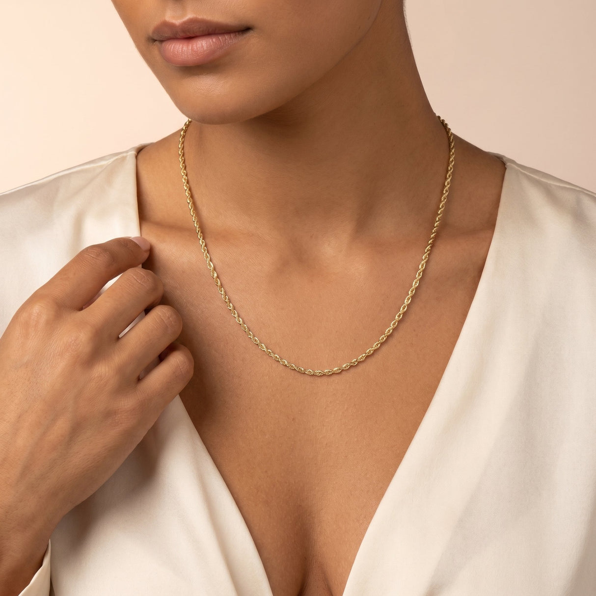 The Gold Gods Gold Goddess Womens Solid Gold Rope Chain 2