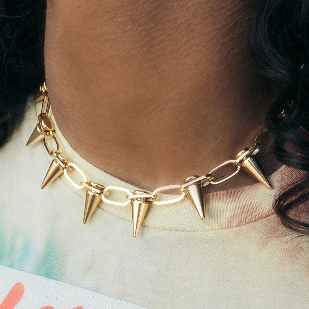 Gold Spiked Link Choker Chain | The Gold Gods display picture 3