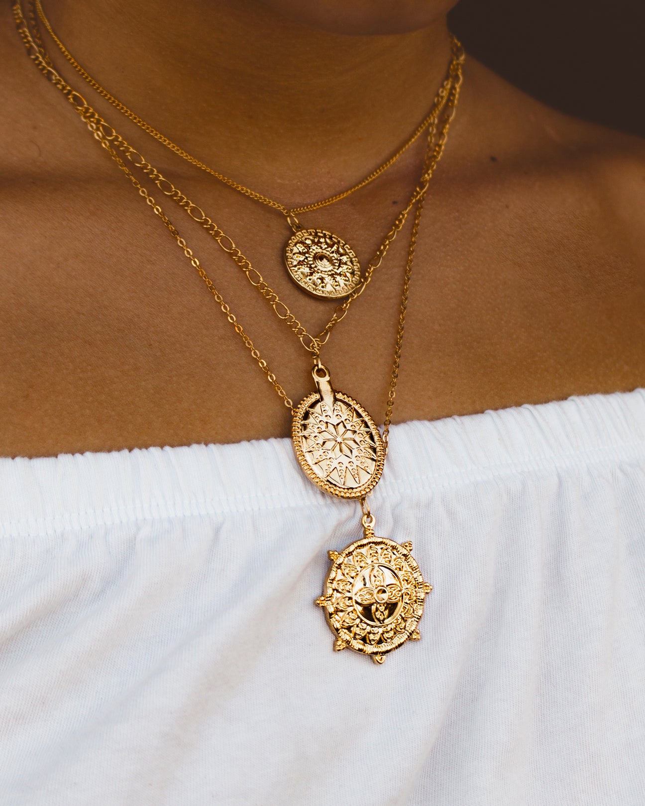 Women's Gold Necklaces