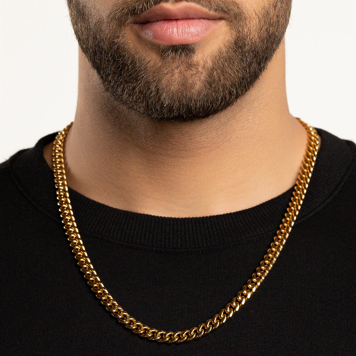 22inch-8mm-gold-plated-miami-cuban-link-chain-on-neck-front-the-gold-gods-mens-jewelry