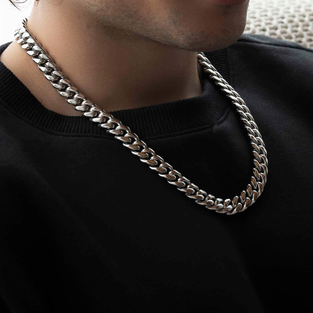 Cuban Link Chain White Gold (12mm) 22"