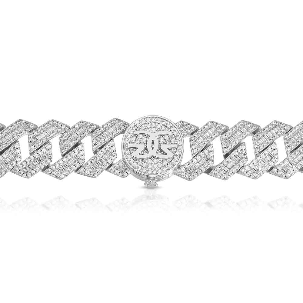 white gold Diamond Cuban Straight Edge Baguette Bracelet (18 mm) The Gold Gods clasp