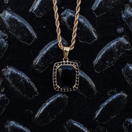 Micro Aura Onyx Pendant Necklace The Gold Gods lifestyle look