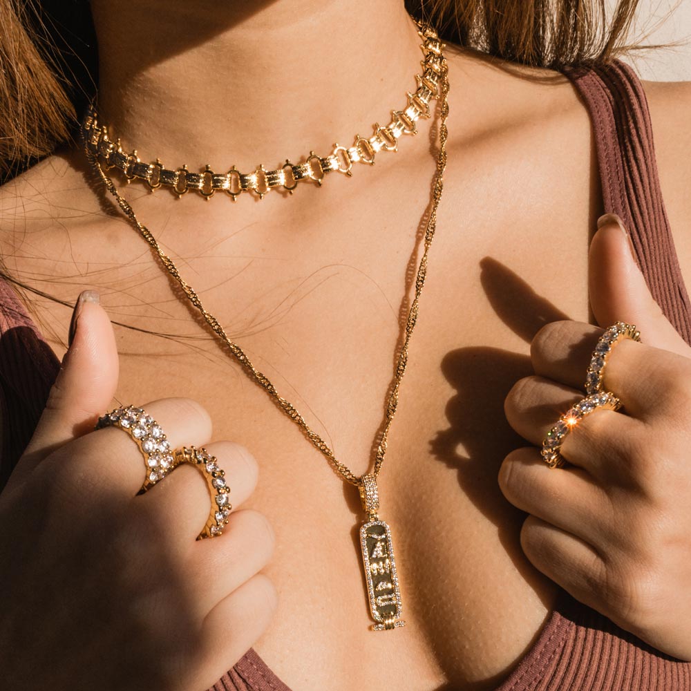 Women's Solid Gold Figaro Chain | The Gold Goddess